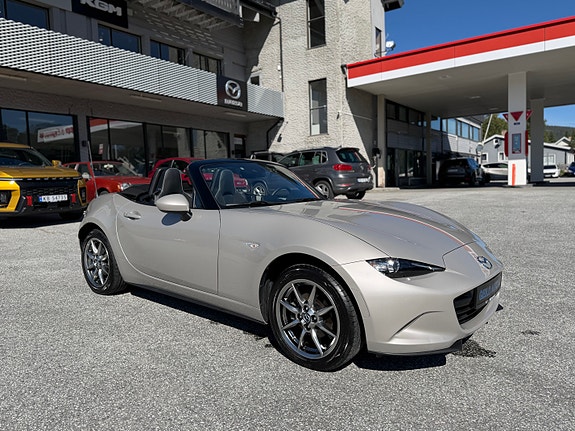 Mazda MX-5 11 of 29