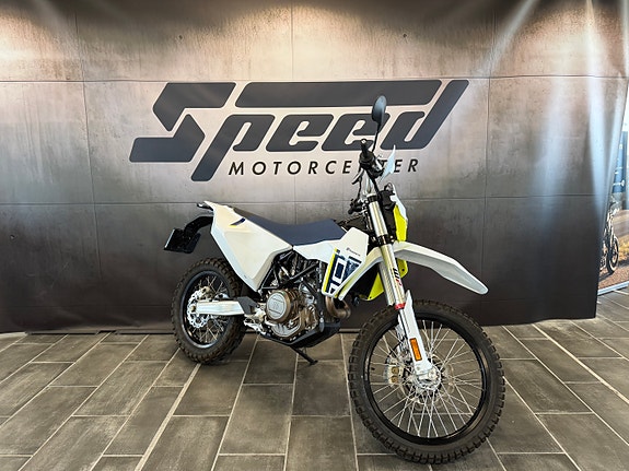 Husqvarna 701 Enduro DEMO 2 of 14