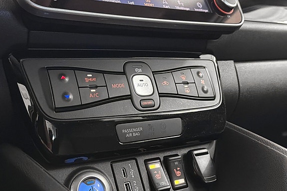 Nissan Leaf 15 of 30