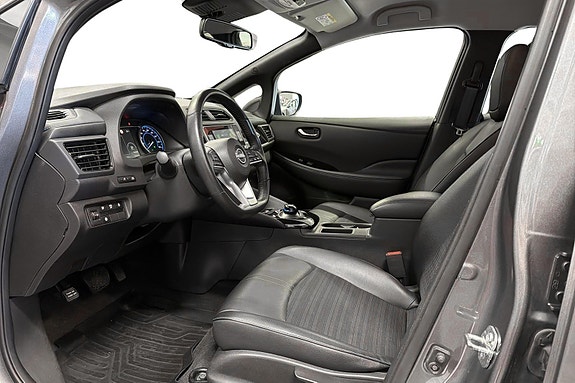 Nissan Leaf 8 of 30