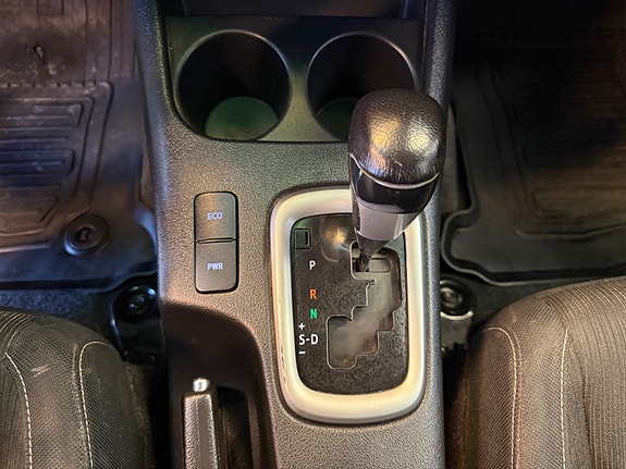 Toyota HiLux 24 of 25