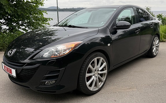 Mazda 3 2 of 19