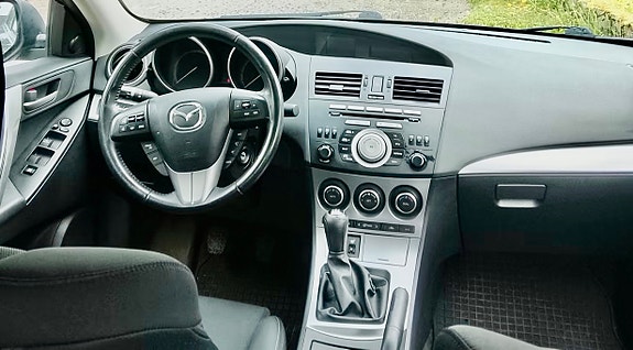 Mazda 3 16 of 19
