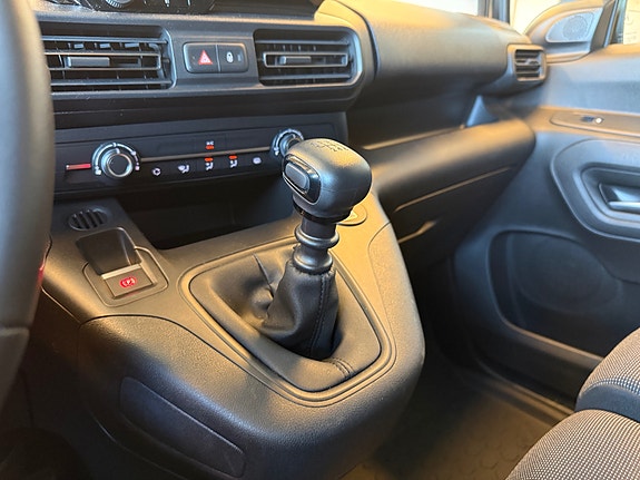 Opel Combo 27 of 29