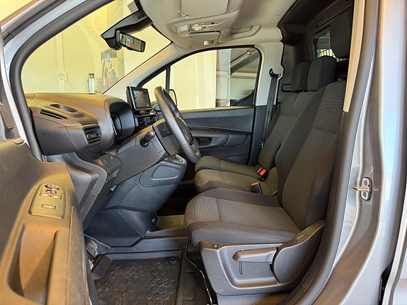 Opel Combo 11 of 29