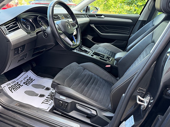 Volkswagen Passat 10 of 24