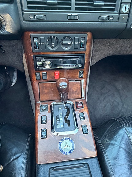 Mercedes-Benz SL300 24 of 25