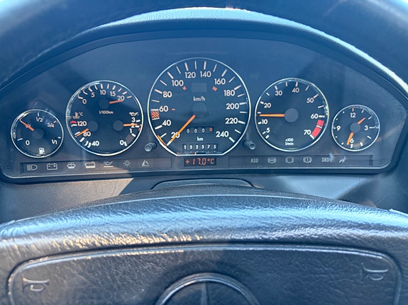 Mercedes-Benz SL300 23 of 25