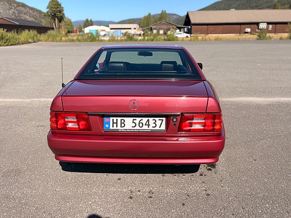 Mercedes-Benz SL300 4 of 25