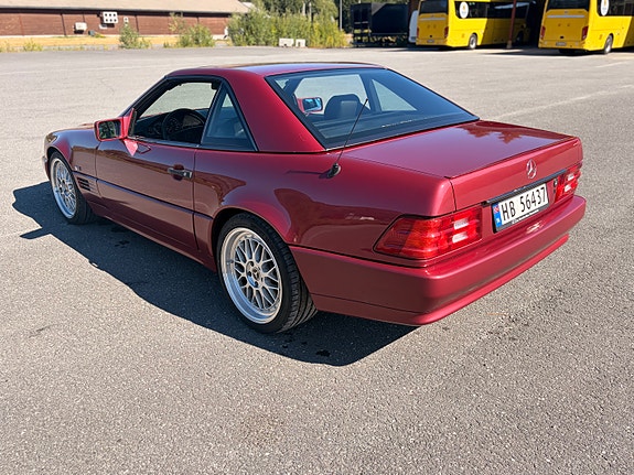 Mercedes-Benz SL300 5 of 25