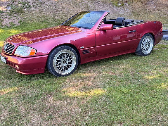Mercedes-Benz SL300 7 of 25