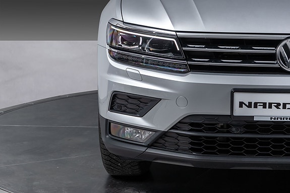 Volkswagen Tiguan 8 of 30