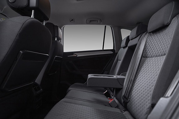 Volkswagen Tiguan 25 of 30