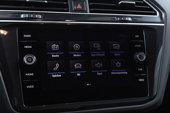 Volkswagen Tiguan 18 of 30