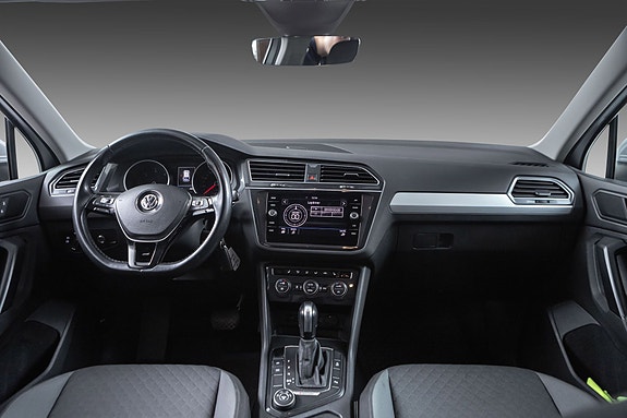 Volkswagen Tiguan 26 of 30