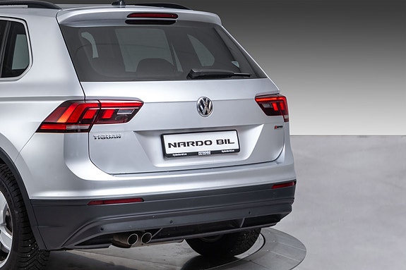 Volkswagen Tiguan 10 of 30