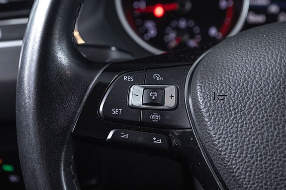 Volkswagen Tiguan 13 of 30