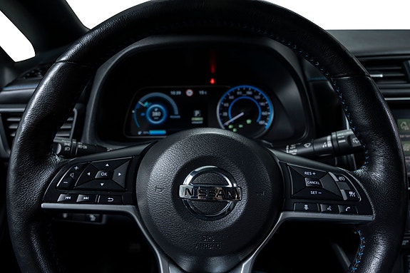 Nissan Leaf 21 of 30