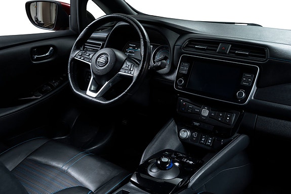 Nissan Leaf 30 of 30