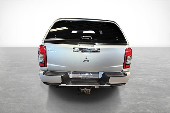Mitsubishi L200 4 of 20