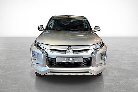 Mitsubishi L200 7 of 20