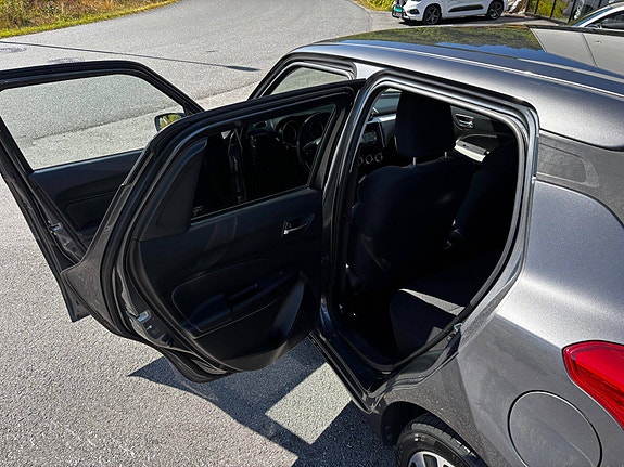 Suzuki Swift 11 of 17