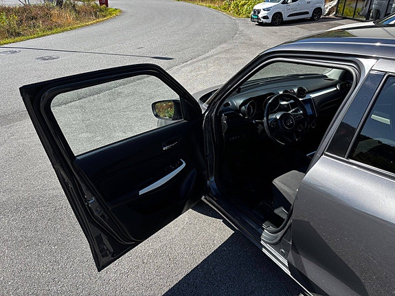 Suzuki Swift 12 of 17