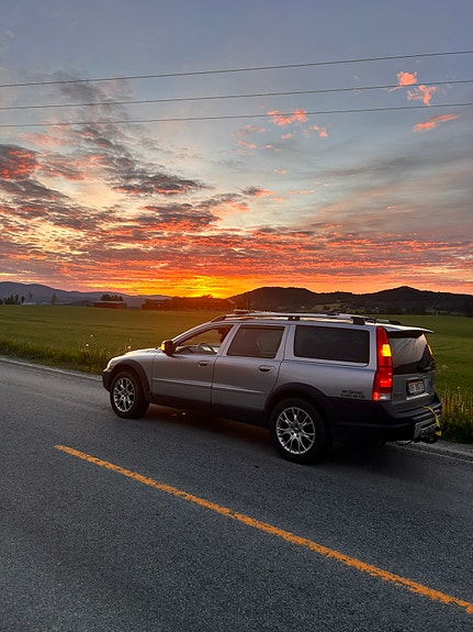 Volvo XC70 5 of 16