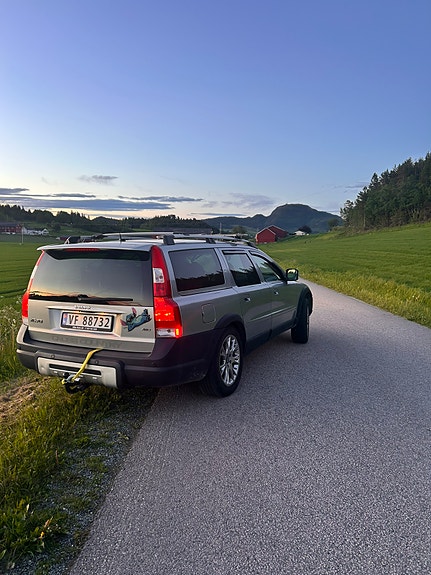 Volvo XC70 6 of 16