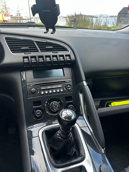 Peugeot 3008 8 of 14