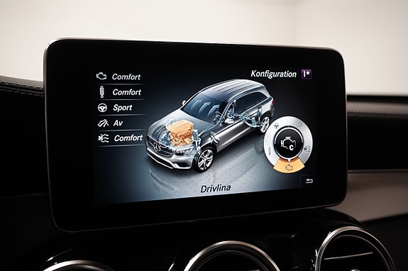Mercedes-Benz GLC350 e 27 of 30