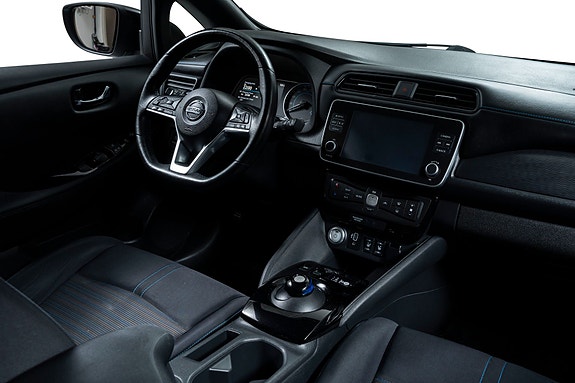 Nissan Leaf 29 of 30