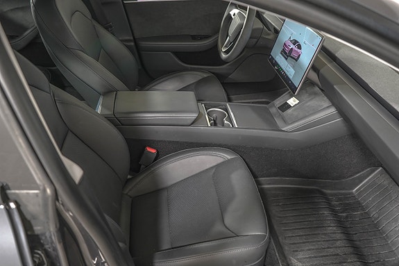 Tesla Model 3 16 of 24