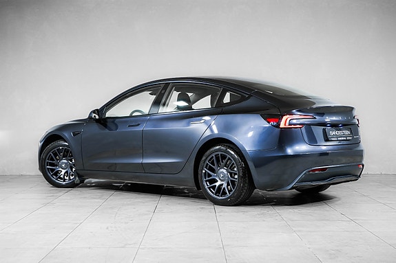 Tesla Model 3 5 of 24