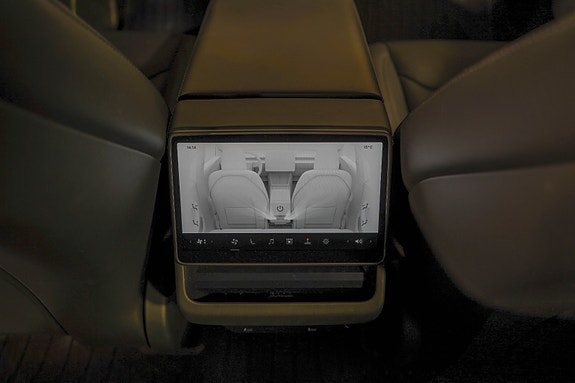 Tesla Model 3 13 of 24