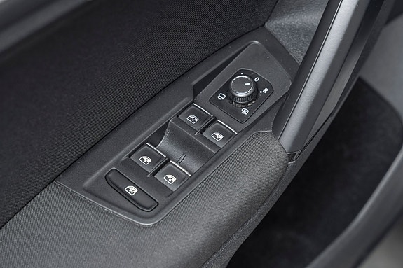 Volkswagen Tiguan 21 of 27