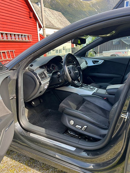 Audi A7 8 of 22