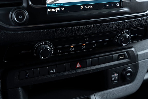Peugeot e-Expert 16 of 27