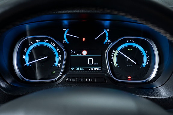 Peugeot e-Expert 12 of 27