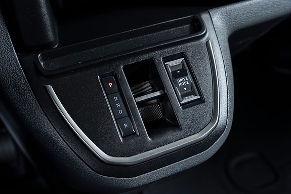 Peugeot e-Expert 17 of 27
