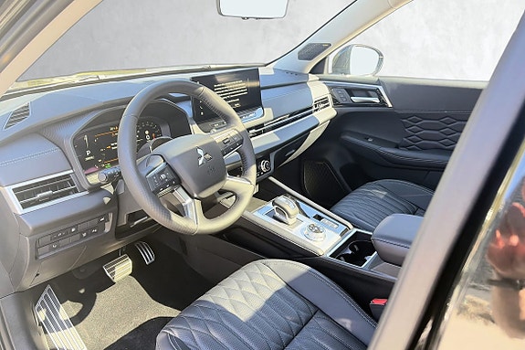 Mitsubishi Outlander 10 of 20
