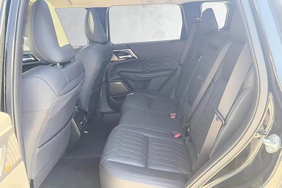 Mitsubishi Outlander 11 of 20