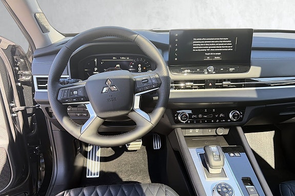 Mitsubishi Outlander 13 of 20