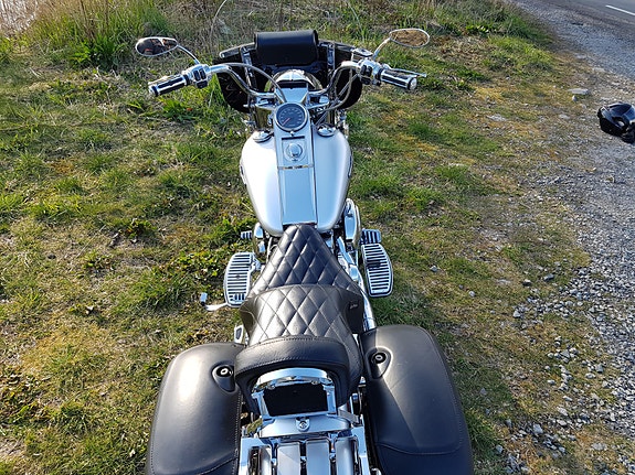 Harley-Davidson FATBOY FLSTF 7 of 8