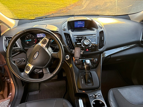 Ford Kuga 22 of 30