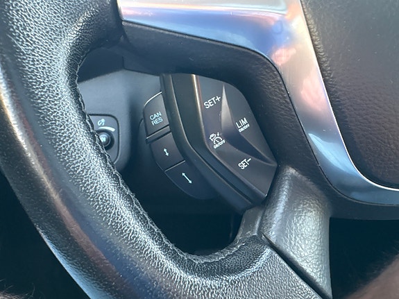 Ford Kuga 27 of 30