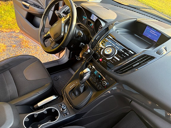 Ford Kuga 21 of 30