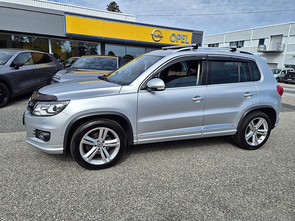 Volkswagen Tiguan 2 of 30