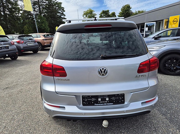 Volkswagen Tiguan 10 of 30