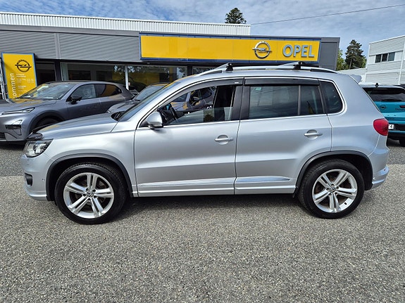 Volkswagen Tiguan 3 of 30